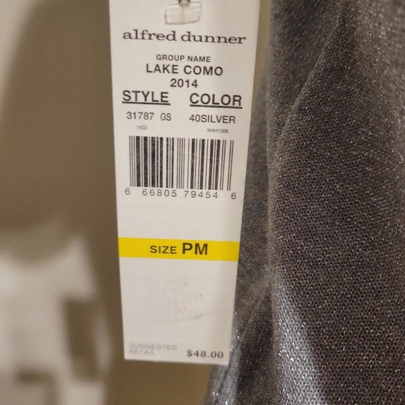 Alfred Dunner Sparkling Sliver Petite Top NWT Hoilday Demure  Classy Vintage - Picture 5 of 6
